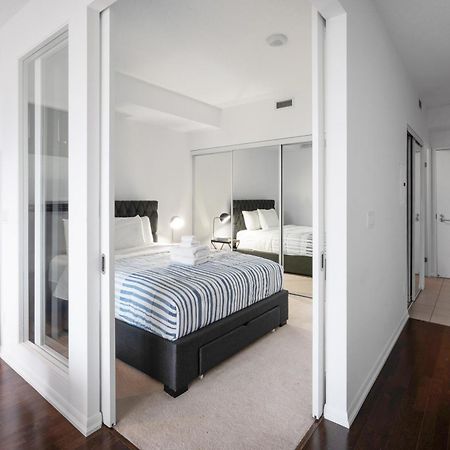 Downtown Toronto 1 Bdrm Condo With Parking And Views Bagian luar foto